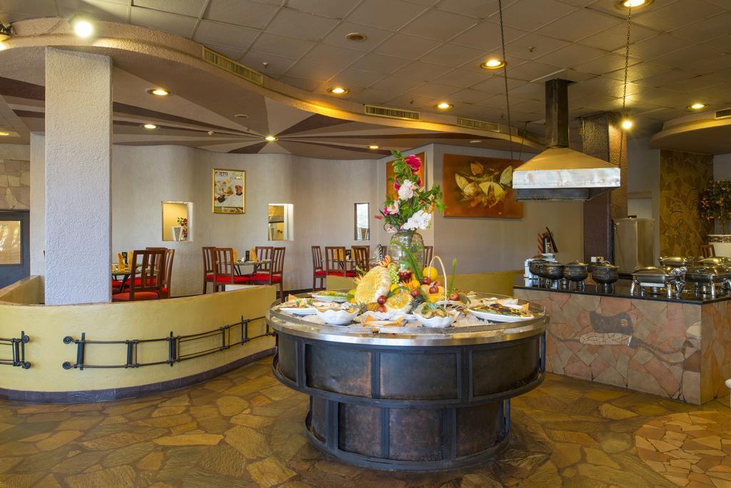 彩虹大厦酒店及会议中心 哈拉雷 外观 照片